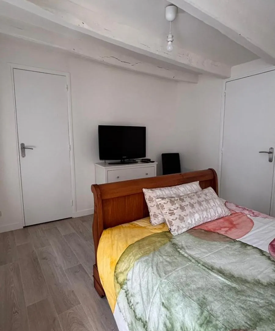 Broons Petite Maison De Bourg בית נופש