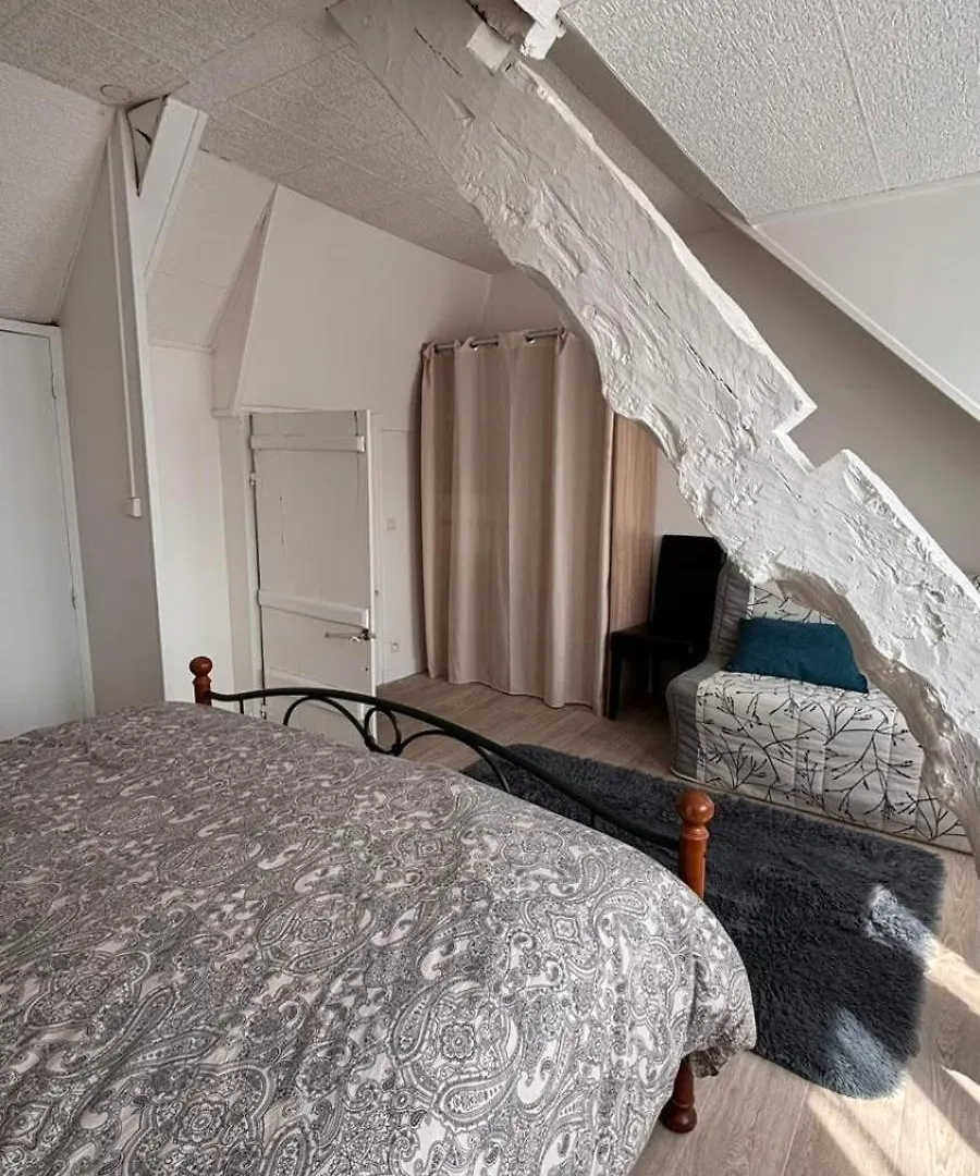 בית נופש Broons Petite Maison De Bourg